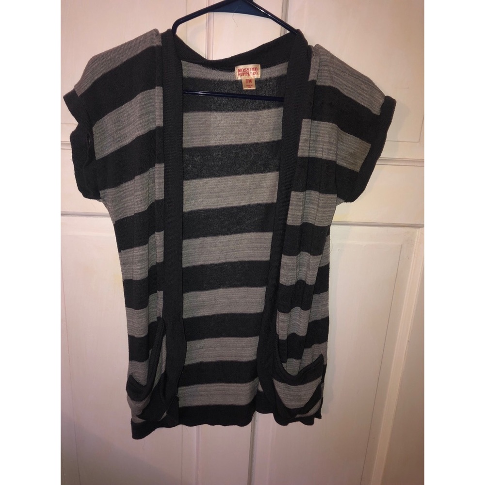 Dark and light gray over shirt